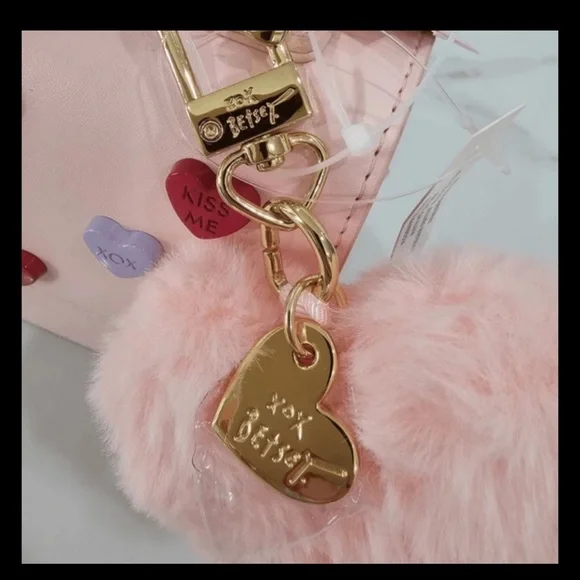 Betsey Johnson Pink Heart Mini Bag New - Picture 4 of 4